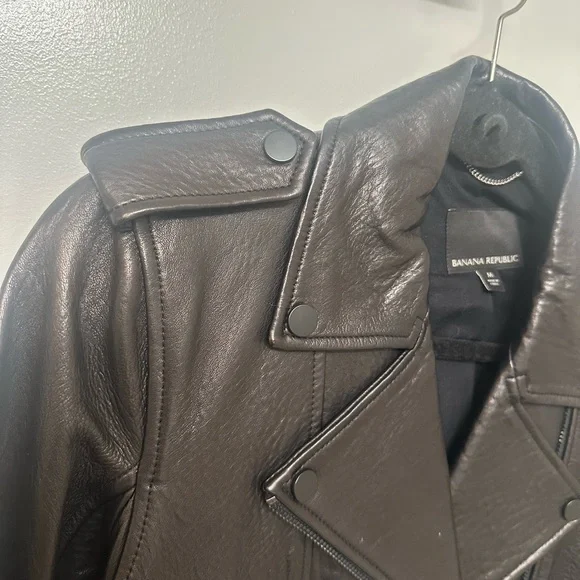 Banana Republic essential Black Leather Moto Jacket - Picture 6 of 12
